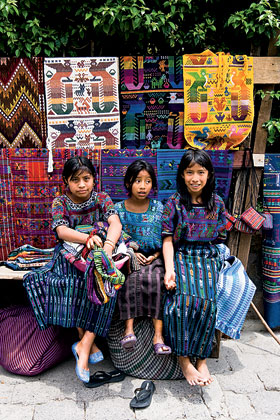 Индейцы майя на рынке