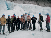 Восхождение на ледник – это авантюрный роман.
